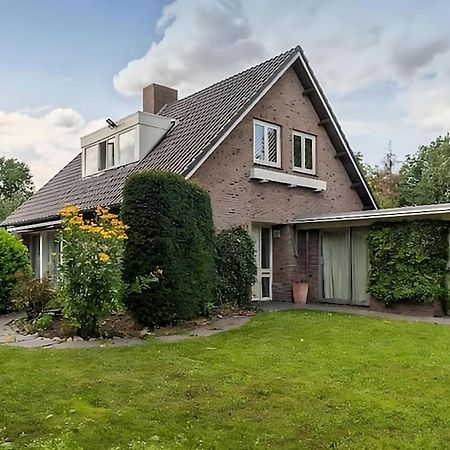 Ground Floor And Twin Bedroom In Luxurious Villa With Beautiful Garden Very Near Tue And Centre Eindhoven Exterior foto